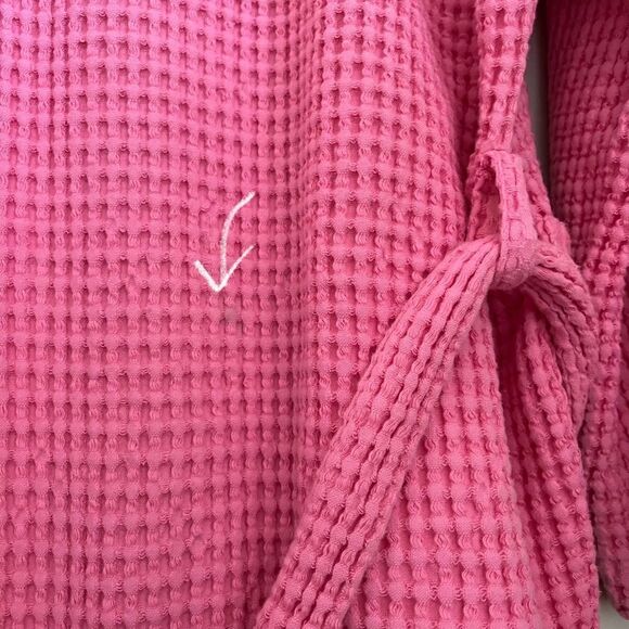 The Company Store Waffle Robe Pink “Mom” Embroidery - Picture 7 of 8